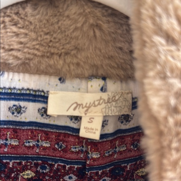 Women's Multicolor Faux Fur Jacket - Picture 2 of 4